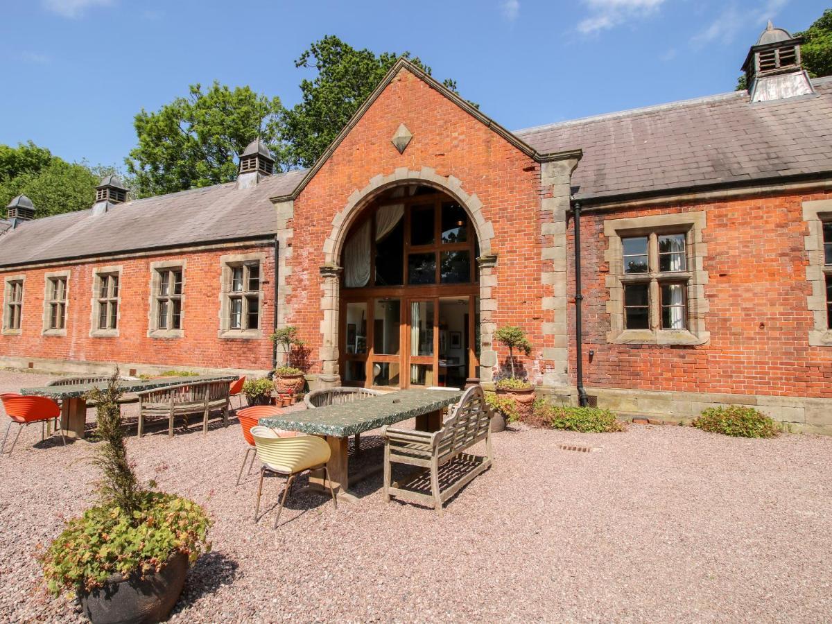 Chetwynd Lodge Stafford Exteriör bild