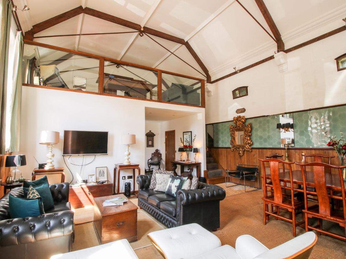 Chetwynd Lodge Stafford Exteriör bild