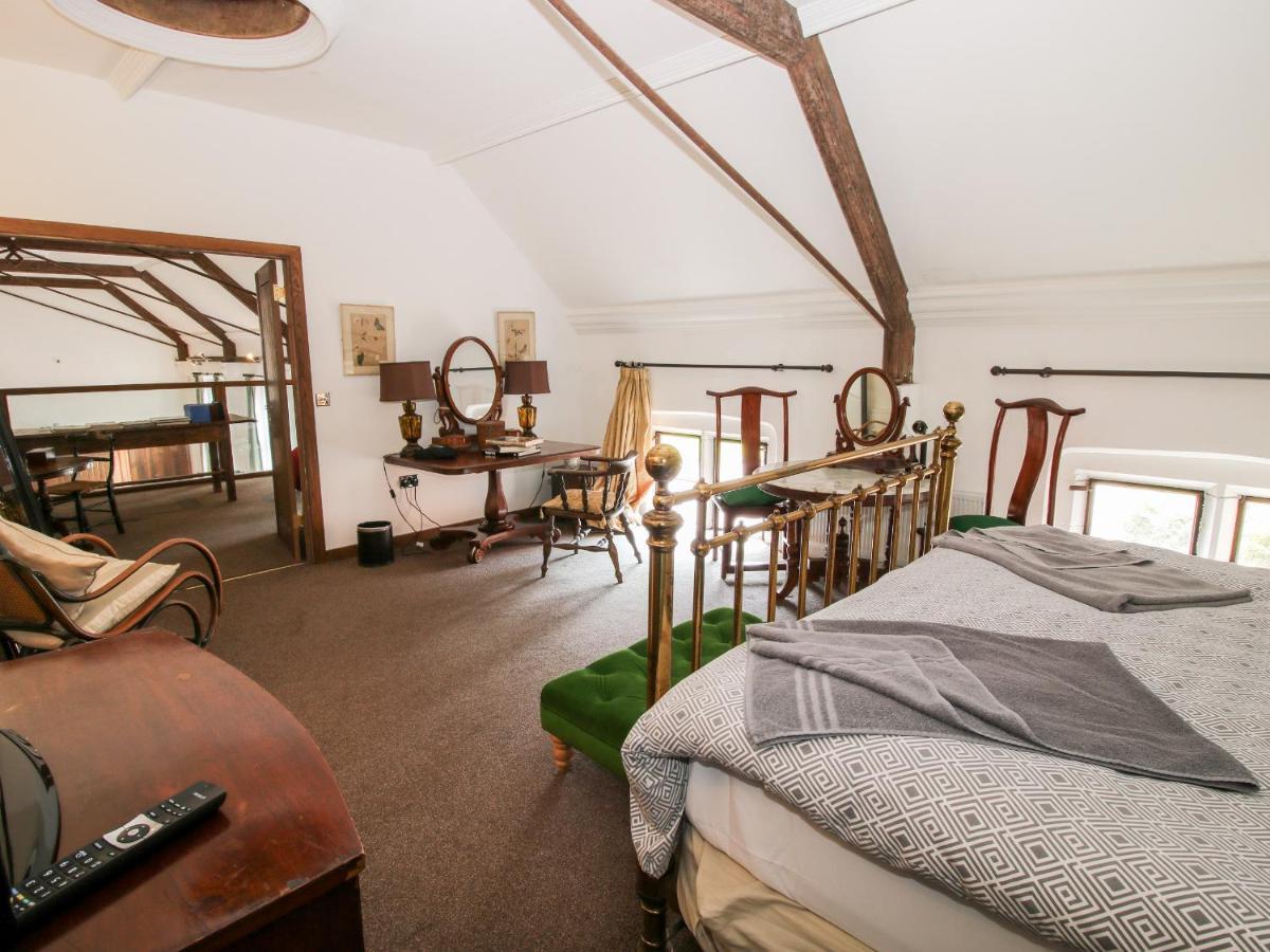 Chetwynd Lodge Stafford Exteriör bild
