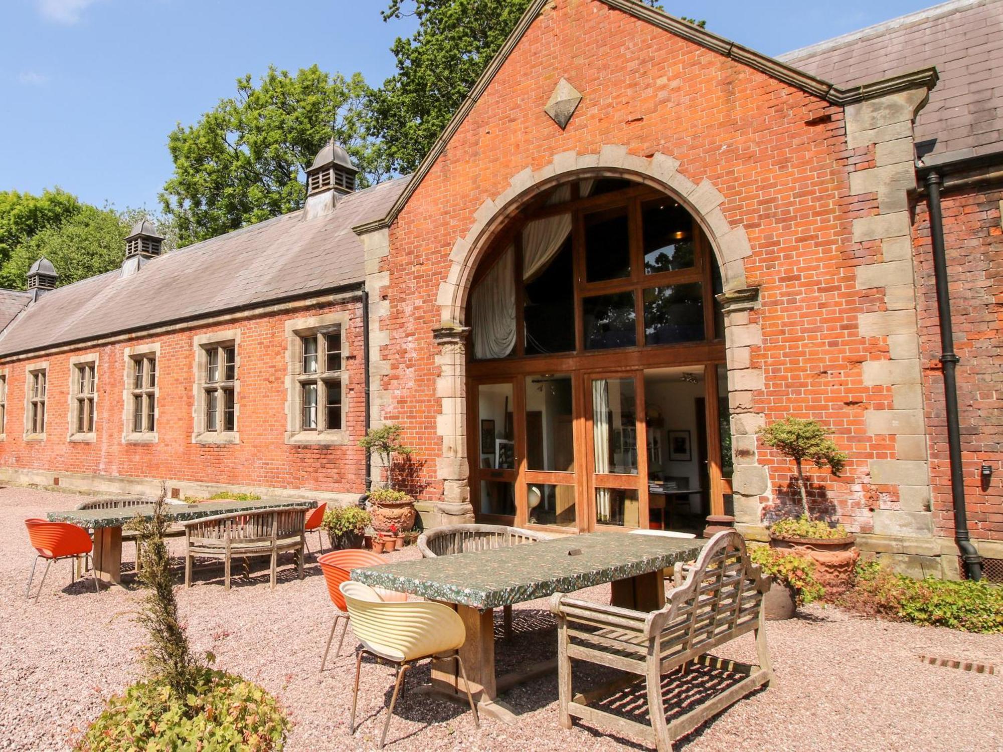 Chetwynd Lodge Stafford Exteriör bild