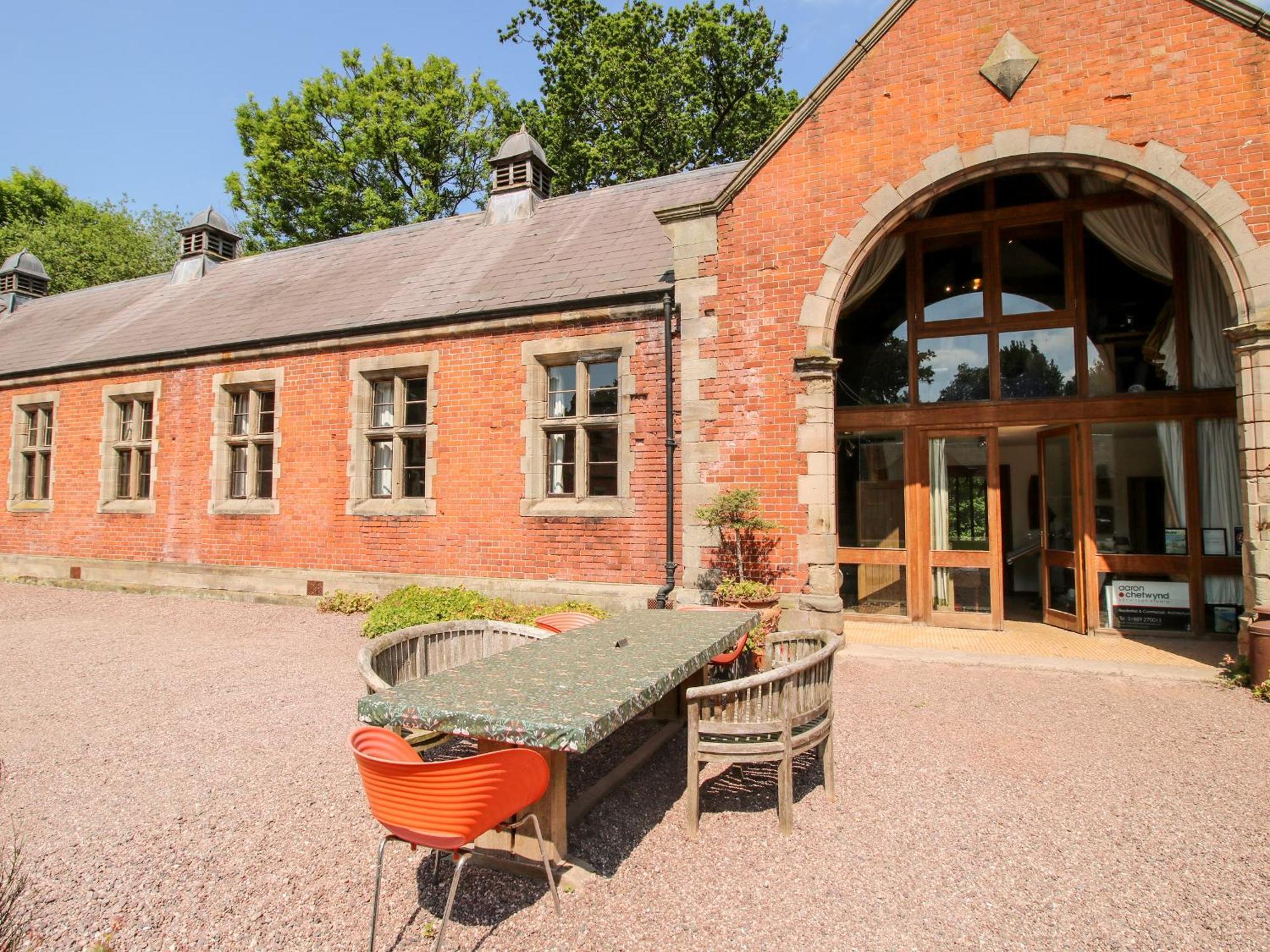 Chetwynd Lodge Stafford Exteriör bild